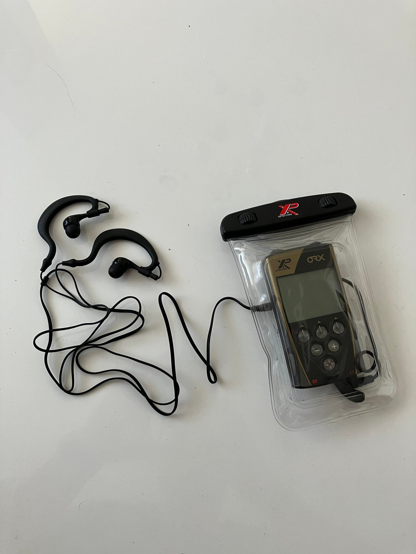 Pamestas metalo detektoriaus pultas