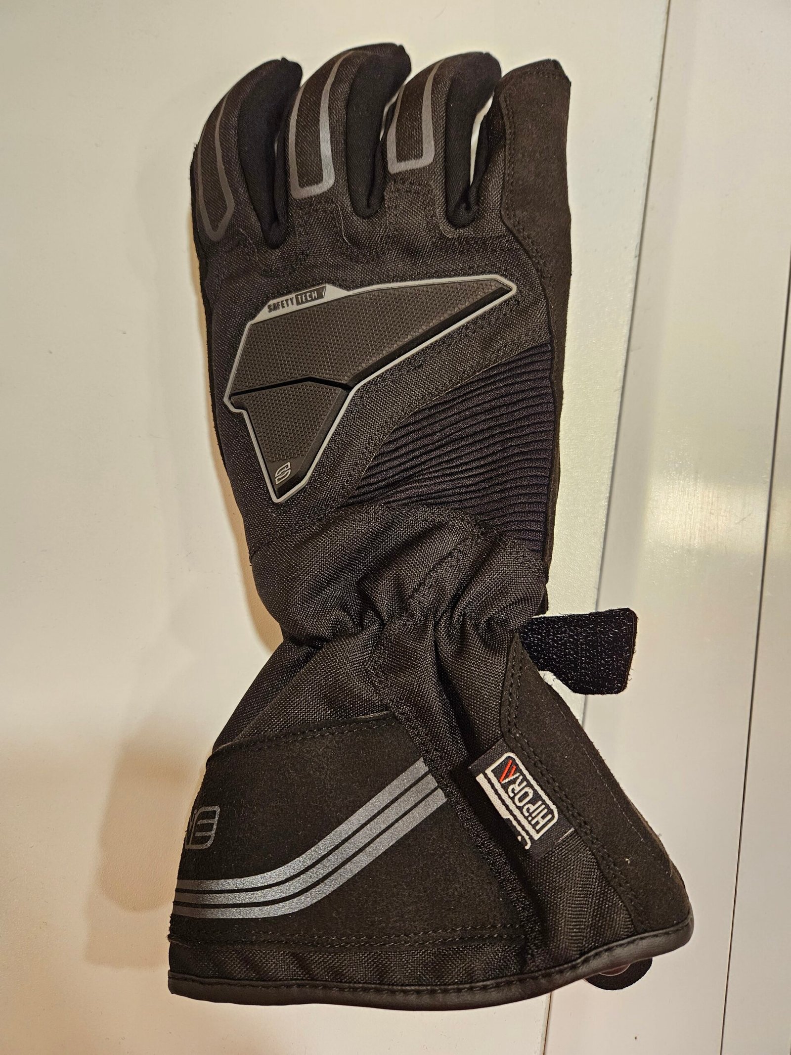 Pamečiau motociklininko pirštinę