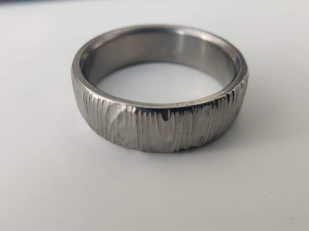 Pamestas vestuvinis žiedas