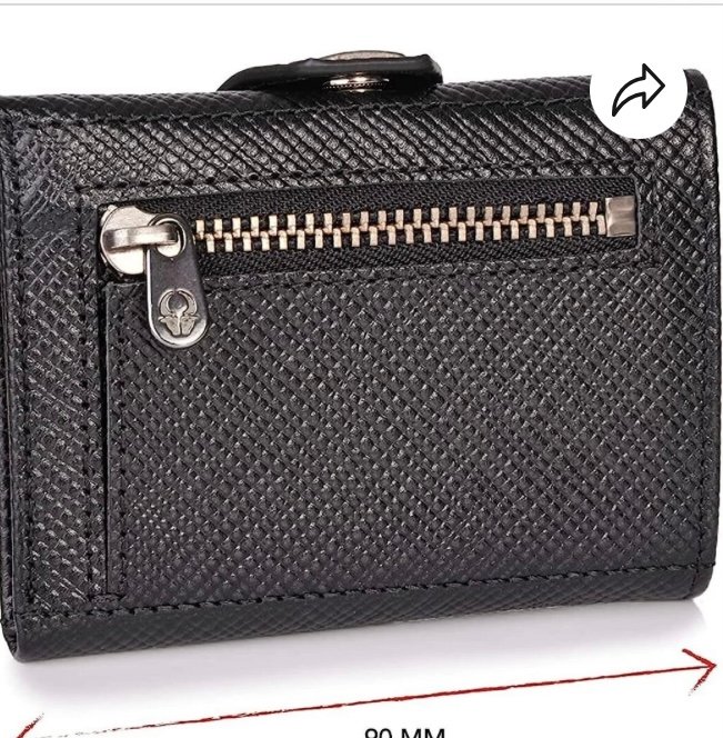 Pamesta juoda nedidelė piniginė Klaipėdos centre su dokumentais Gyčio Pryšmanto vardu