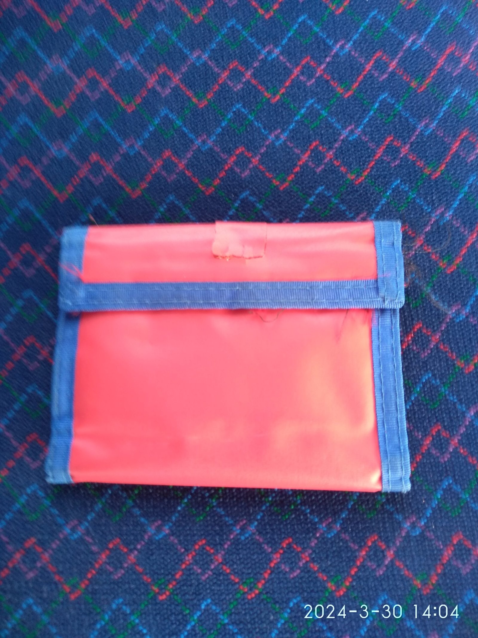 Rasta pinigine autobuse