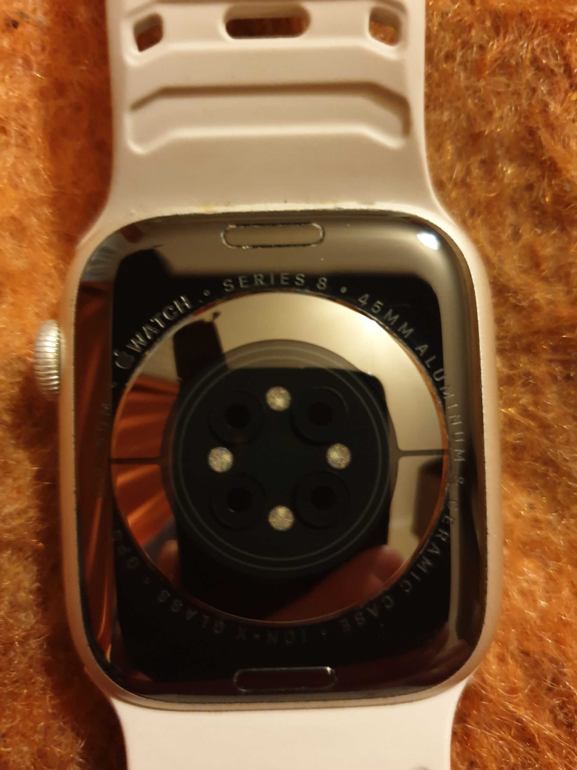 Rastas išmanusis laikrodis prie Klaipėdos Akropolio