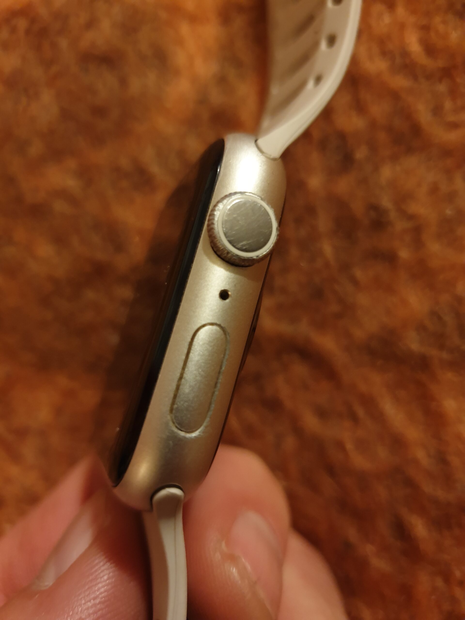 Rastas išmanusis laikrodis prie Klaipėdos Akropolio